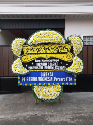 Papan Bunga Duka di Laban