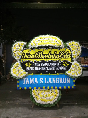 Papan Bunga Duka di Laban